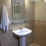 Villa Petrino - Flat Location Within Kassiopi. Sleeps 8 *