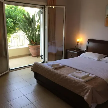 Petrino - Flat Location Within Kassiopi. Sleeps 8 Вилла Кассиопи